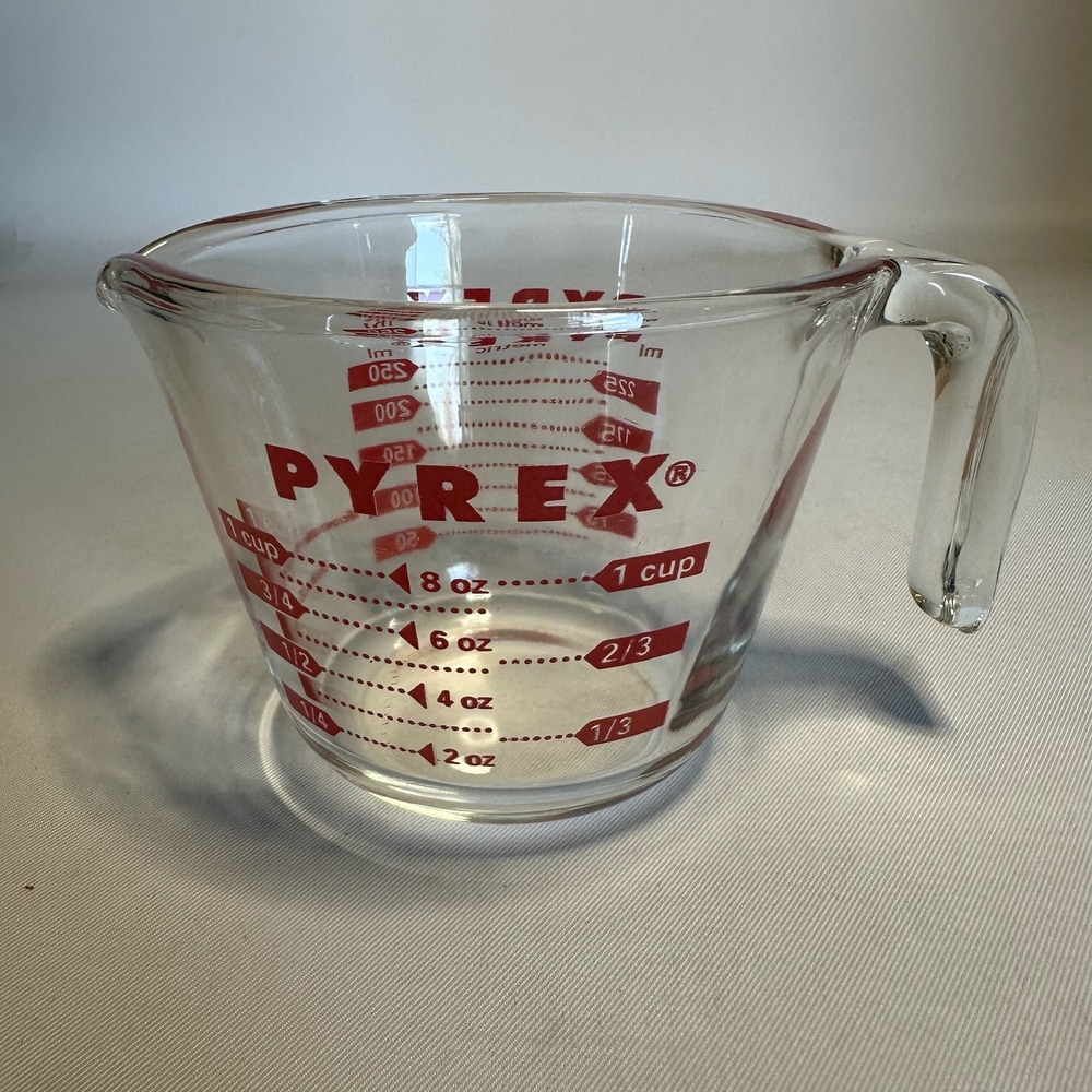 Vintage Pyrex 1 Cup Clear Glass Liquid Measuring Cup Red Lettering 8 oz 250 mL